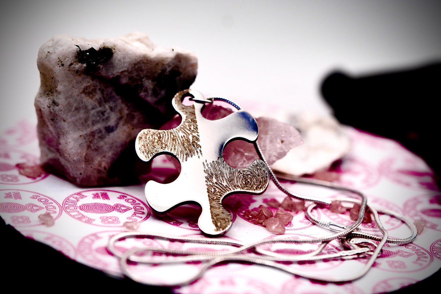 Puzzle Piece Fingerprint Memorial Pendant – Custom Engraved Keepsake Necklace